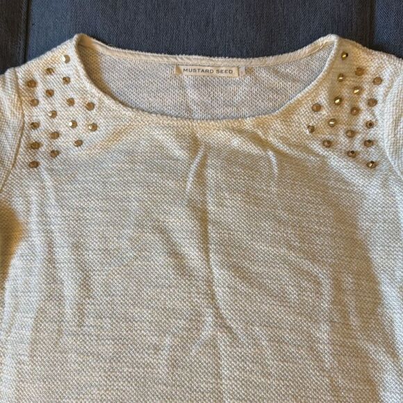 Mustard Seed Woman’s Nubby Gold Thread White Top with Stud Detail. Size Small. - Picture 2 of 7